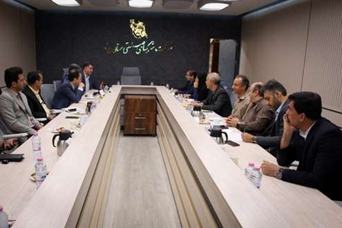 افزایش همکاری در پروژه های برق رسانی به شهرکها و نواحی صنعتی استان یزد