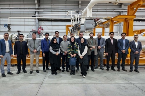 بازدید جمعی از اعضای هیئت علمی و اساتید دانشگاه علوم پزشکی شهید صدوقی  یزد از واحدهای صنعتی فناور 
