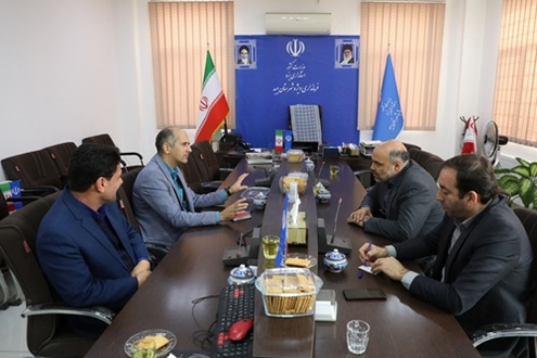 پیگیری مسائل صنعتی شهرستان میبد در نشست با فرماندار 