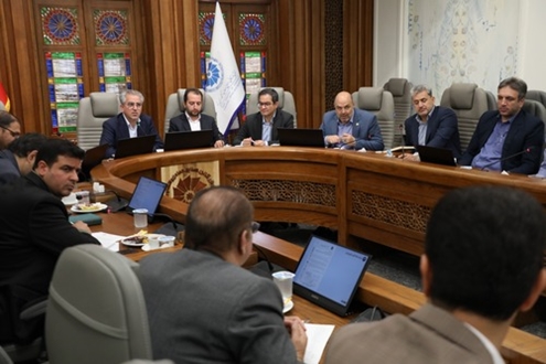 بررسی و رفع موانع مالی، بانکی و قانونی واحدهای تولیدی و معدنی در ستاد تسهیل یزد